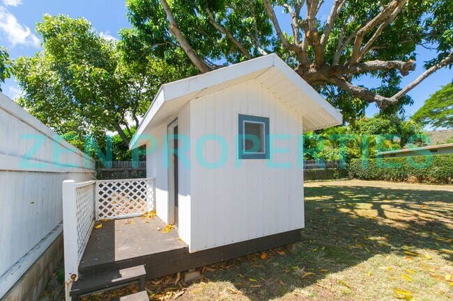 Building Photo - a 3 bdrm, 1.5 bath home for rent in Niu Valley