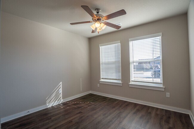 Building Photo - 3 Bedroom 2 Bathroom Home in  Farmington, AR!!!