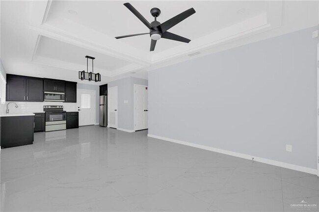 Building Photo - 12 12th St