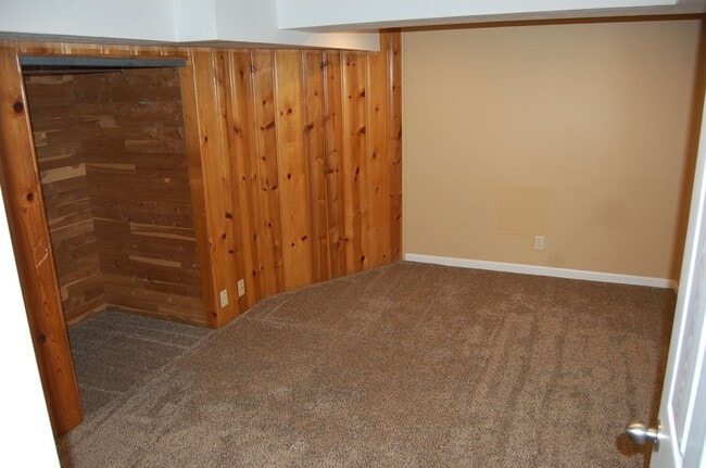 Building Photo - Great house in NE Lincoln!