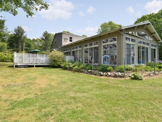 Building Photo - 1196 Old Fall River Rd
