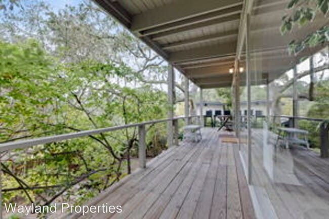 Building Photo - Studio, 1 bath House - 3 Nw of 3rd on Mont...