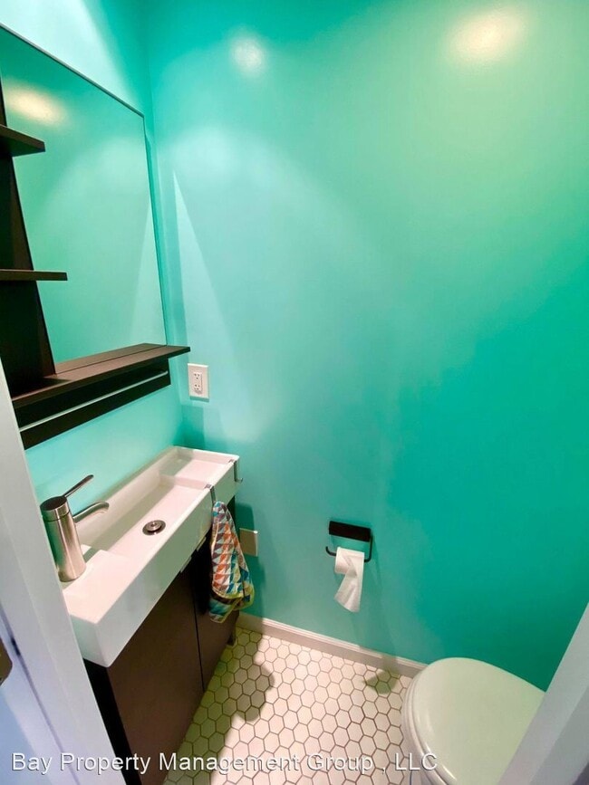 Building Photo - 2 br, 1.5 bath House - 305 S Lehigh St