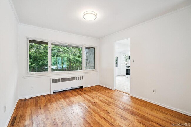 Building Photo - 72 Winthrop Rd