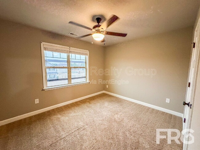 Building Photo - 419 Planters Ridge Dr