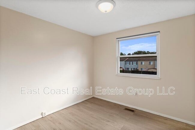 Building Photo - 140 Sandalwood Ct