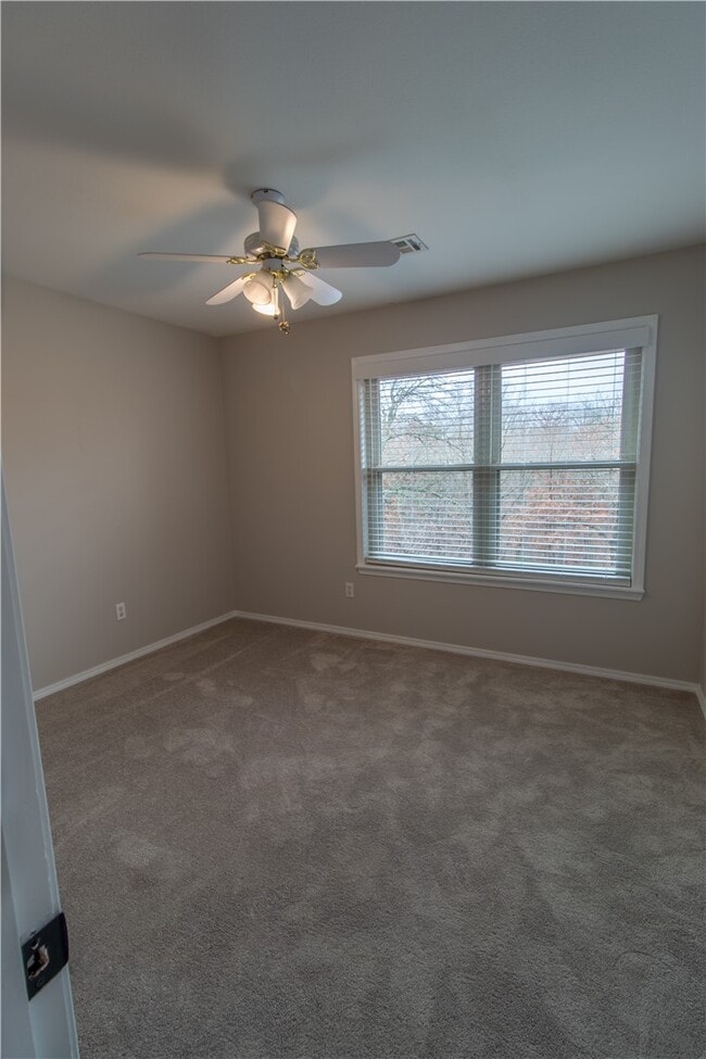 Building Photo - 15284 Putman Rd