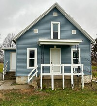 Building Photo - Check Out This 3-Bed/1-Bath House in Ossian!