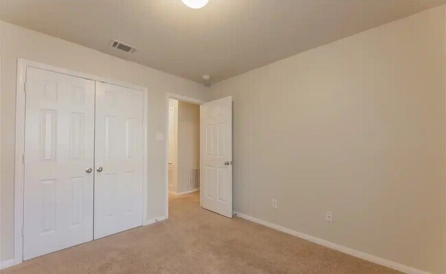 Building Photo - 5907 Drystone Ln