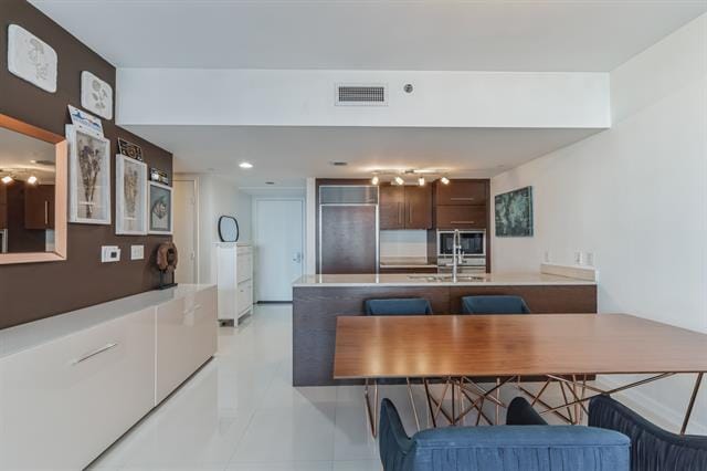 Building Photo - 475 Brickell Ave