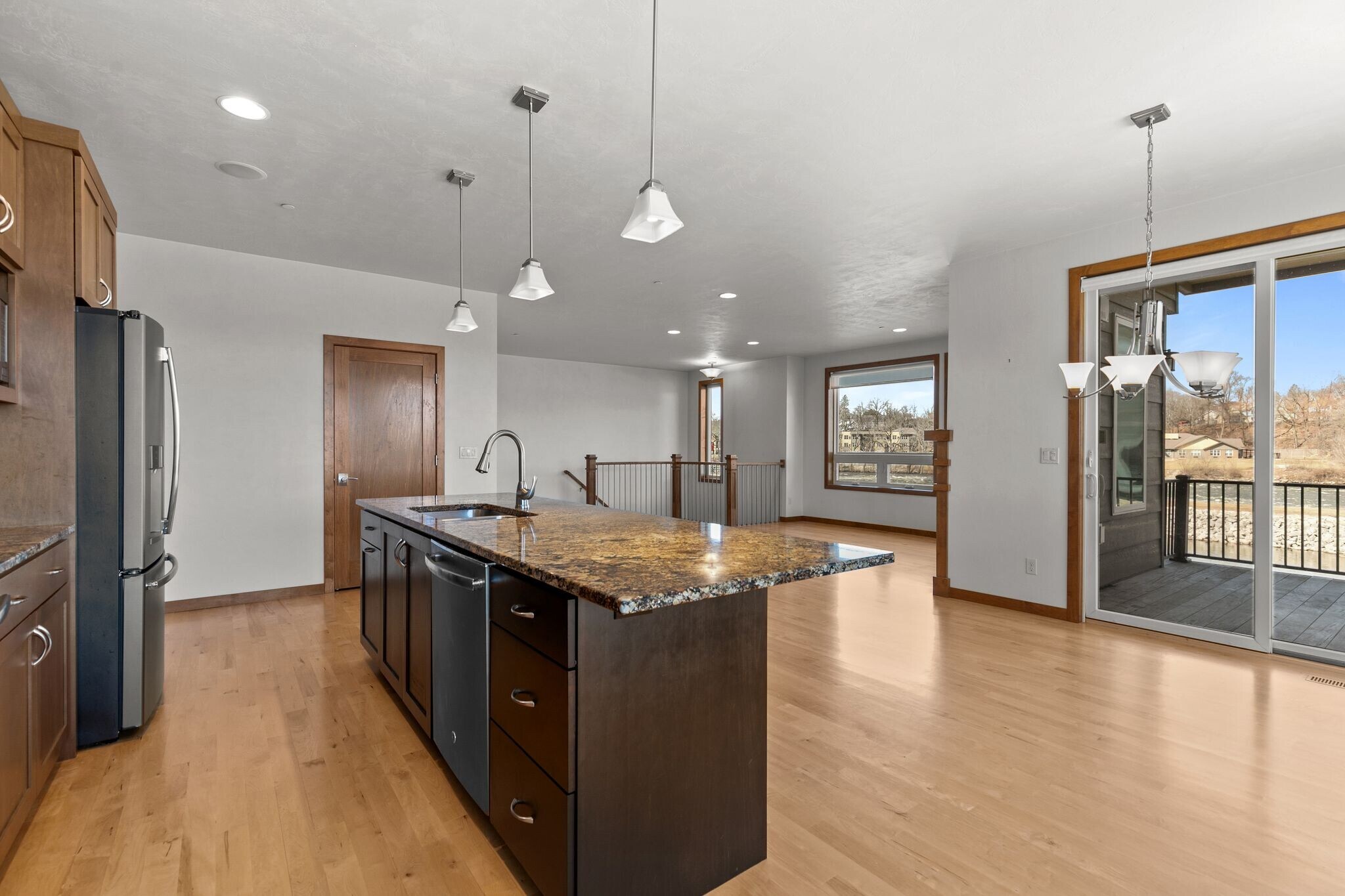 Building Photo - 1141 E Banta Ct