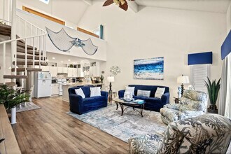 Building Photo - 1908 Hwy 17 S