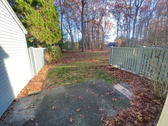 Building Photo - 501 Ridgefield Cir