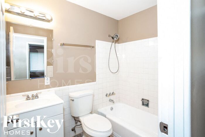 Building Photo - 3310 Hambletonian Dr