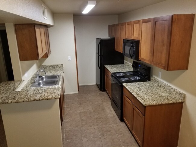 Building Photo - Upgraded West-Flagstaff Condo in the Arbor...