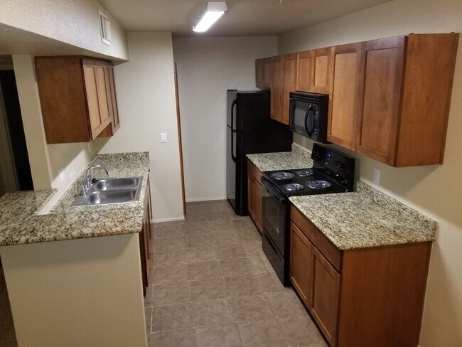 Building Photo - Upgraded West-Flagstaff Condo in the Arbors - 2 Bed, 2 Bath - NO Students & NO Pets! - Avail. NOW!!