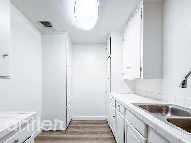 Building Photo - 4510 Pinafore St