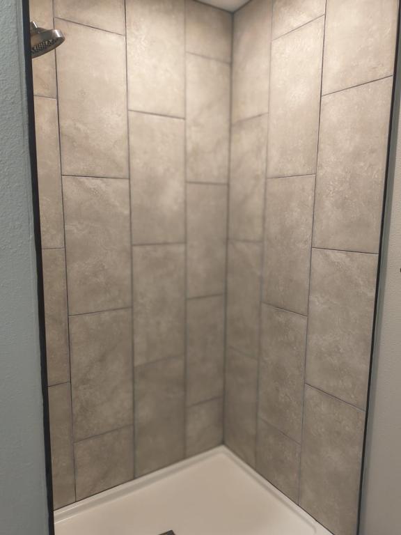 Building Photo - 1007 N Quincy Ave