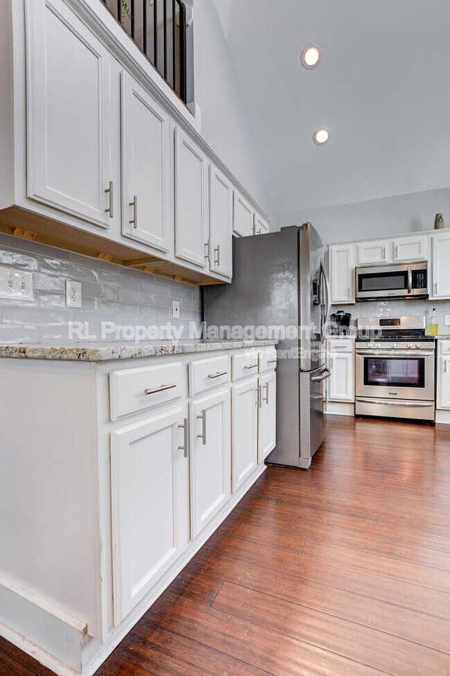 Building Photo - 451 S 22nd St