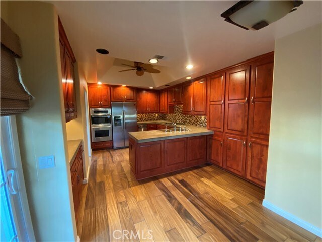 Building Photo - 6031 Shadowbrook Cir