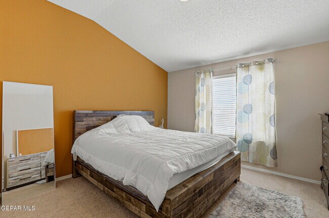 Building Photo - 14220 Firewood Dr