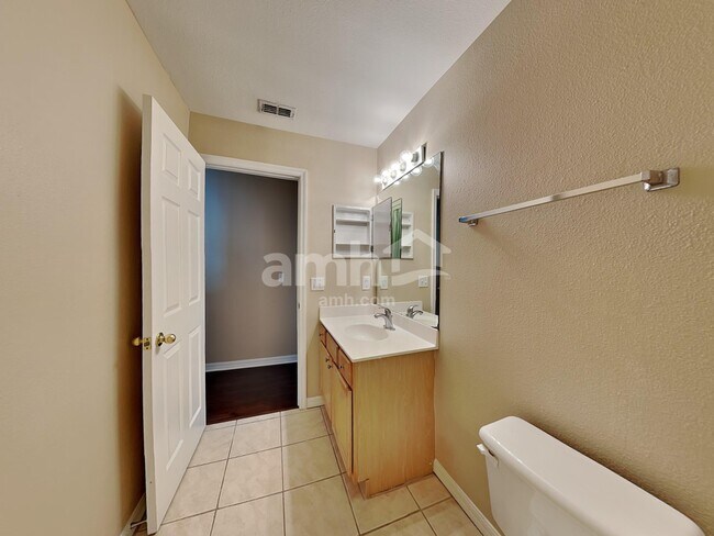 Building Photo - 12911 Parkington Dr