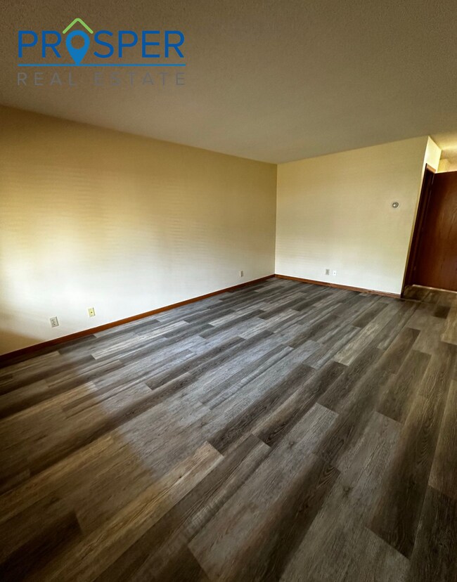 Building Photo - South Eau Claire Living Without Compromise