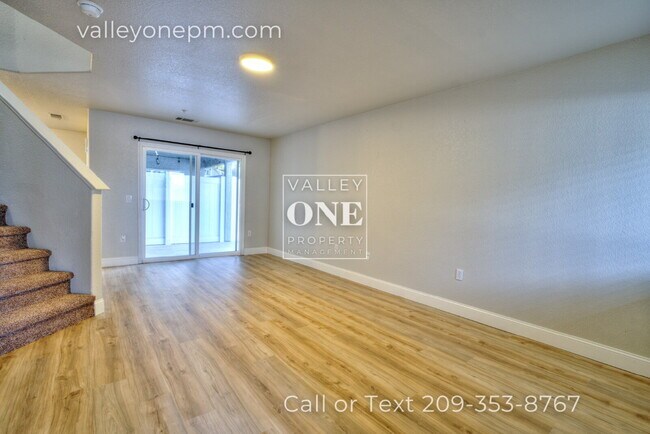 Building Photo - Rare vacancy opportunity in Turlock's fine...