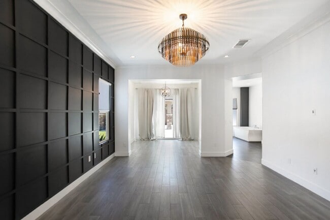 Building Photo - Single Story Pool Home In Reverence Guard Gated Community