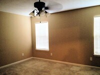 Building Photo - Freshly repainted, Cul-de-sac home close to Ft. Gordon Gate 6