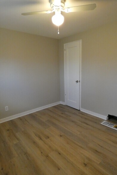 Building Photo - 3436 Brinway Dr