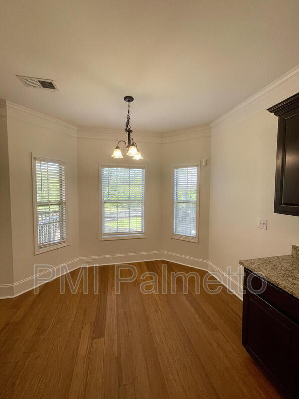 Building Photo - 215 Emanuel Creek Drive