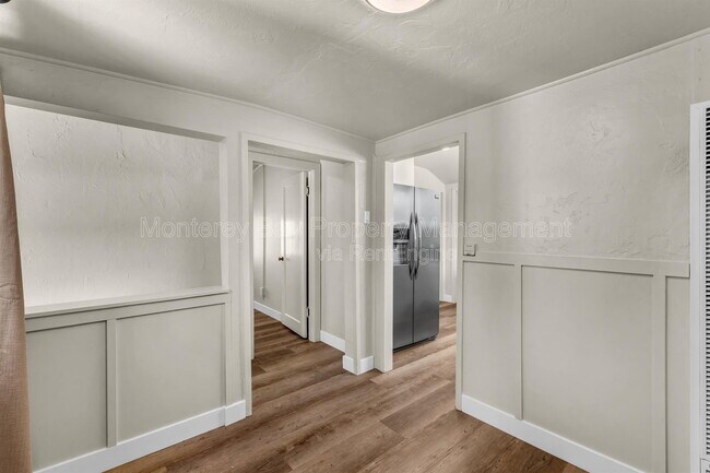 Building Photo - 227 18th St