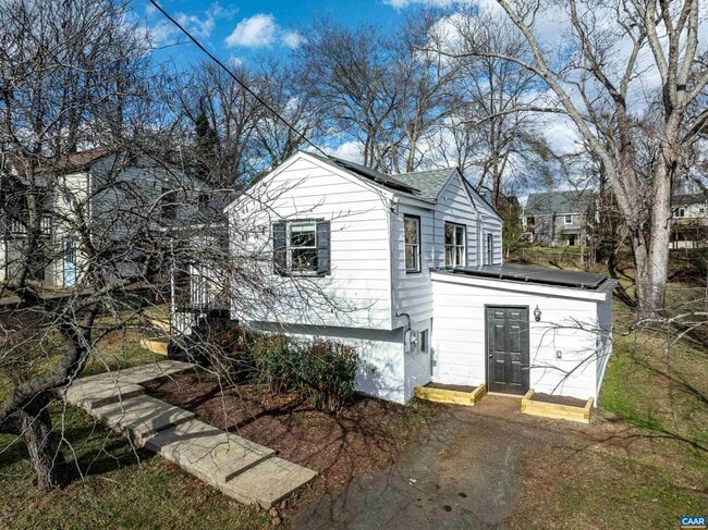 Building Photo - 1407 Vine St