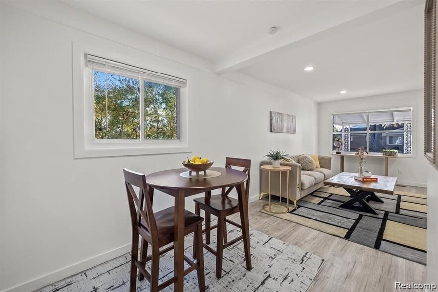 Building Photo - 5749 Detroit St