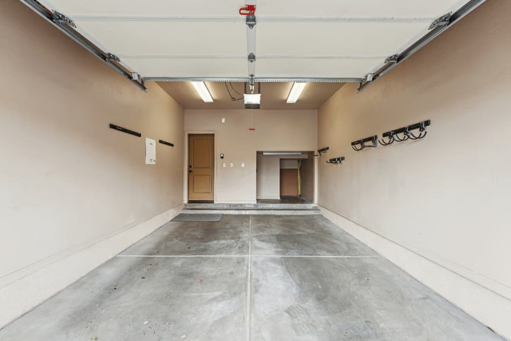 Building Photo - 3385 Calle Del Sol