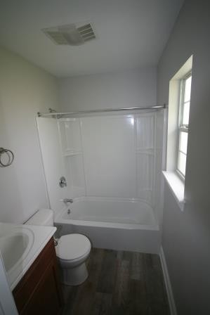 Building Photo - 1720 Huey P Long Ave