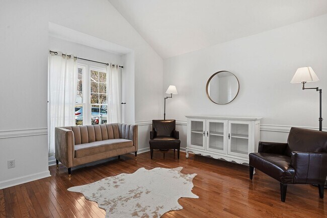 Building Photo - Stunning Home in Desirable Lochmere Community - Available NOW!