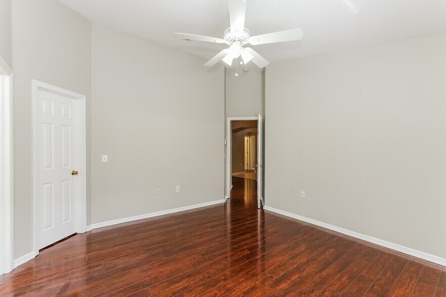 Building Photo - 3807 Lockridge Dr