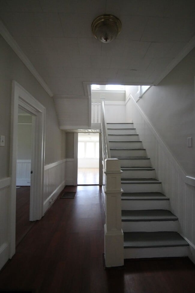 Building Photo - Exclusively Offered By Muse Realty Rentals, LLC