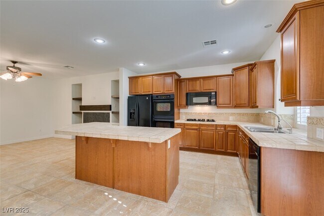 Building Photo - 2473 Devotion Ridge Dr