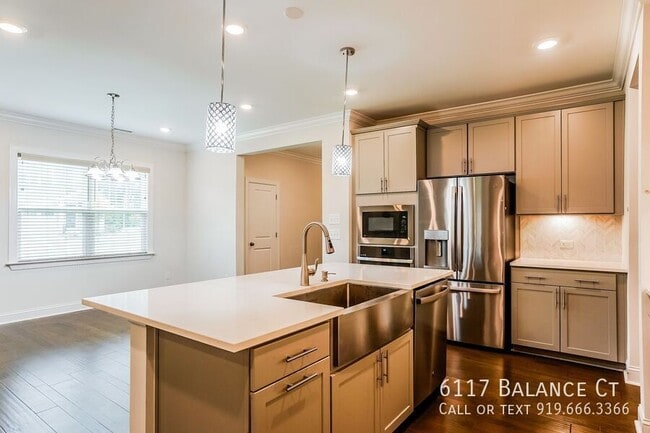 Building Photo - 6117 Balance Ct