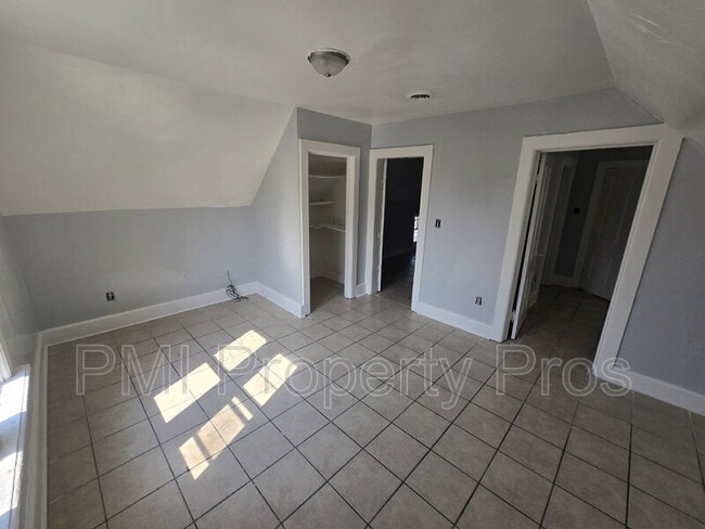 Building Photo - 2626 N 24th St