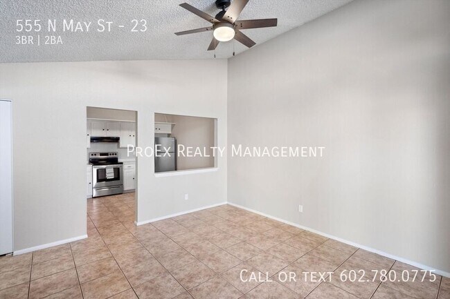 Building Photo - 555 N May