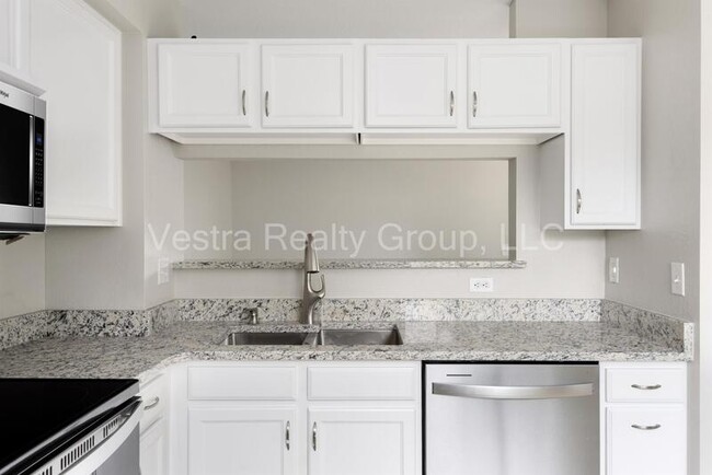 Building Photo - 9585 Deer Horn Ct