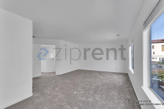 Building Photo - 609 Cambridge St