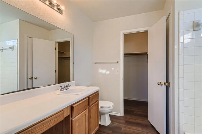 Building Photo - 15104 Sabal Palm Rd