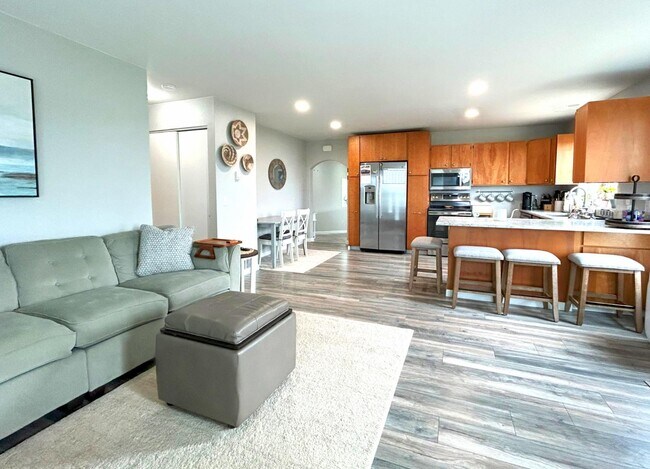 Building Photo - 19407 K Pl