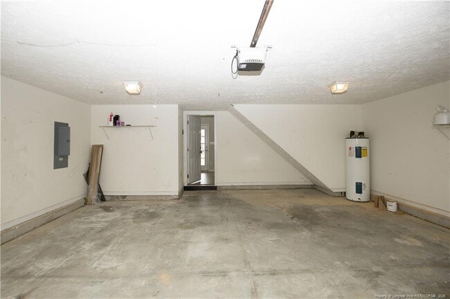 Building Photo - 196 Lochwood Dr