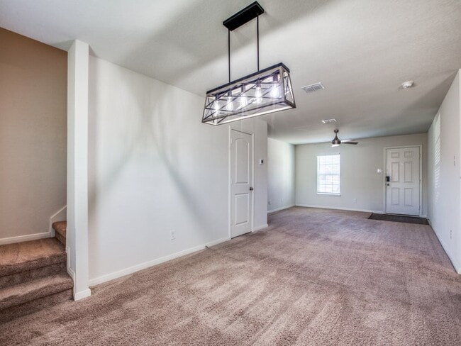 Building Photo - 6528 Chevlar Pass